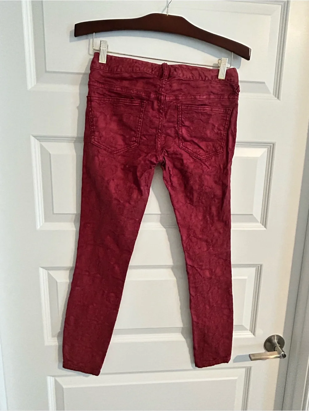 Free People Jacquard Cranberry Red Raised Print Skinny Jeans Size 26